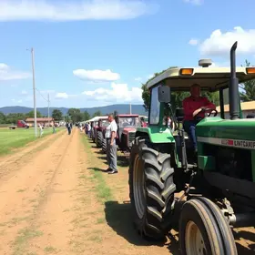 Encontro de Tratores e festa de Santa Rosa de Lima
