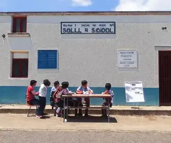 votação na Escola Municipal Menino Jesus